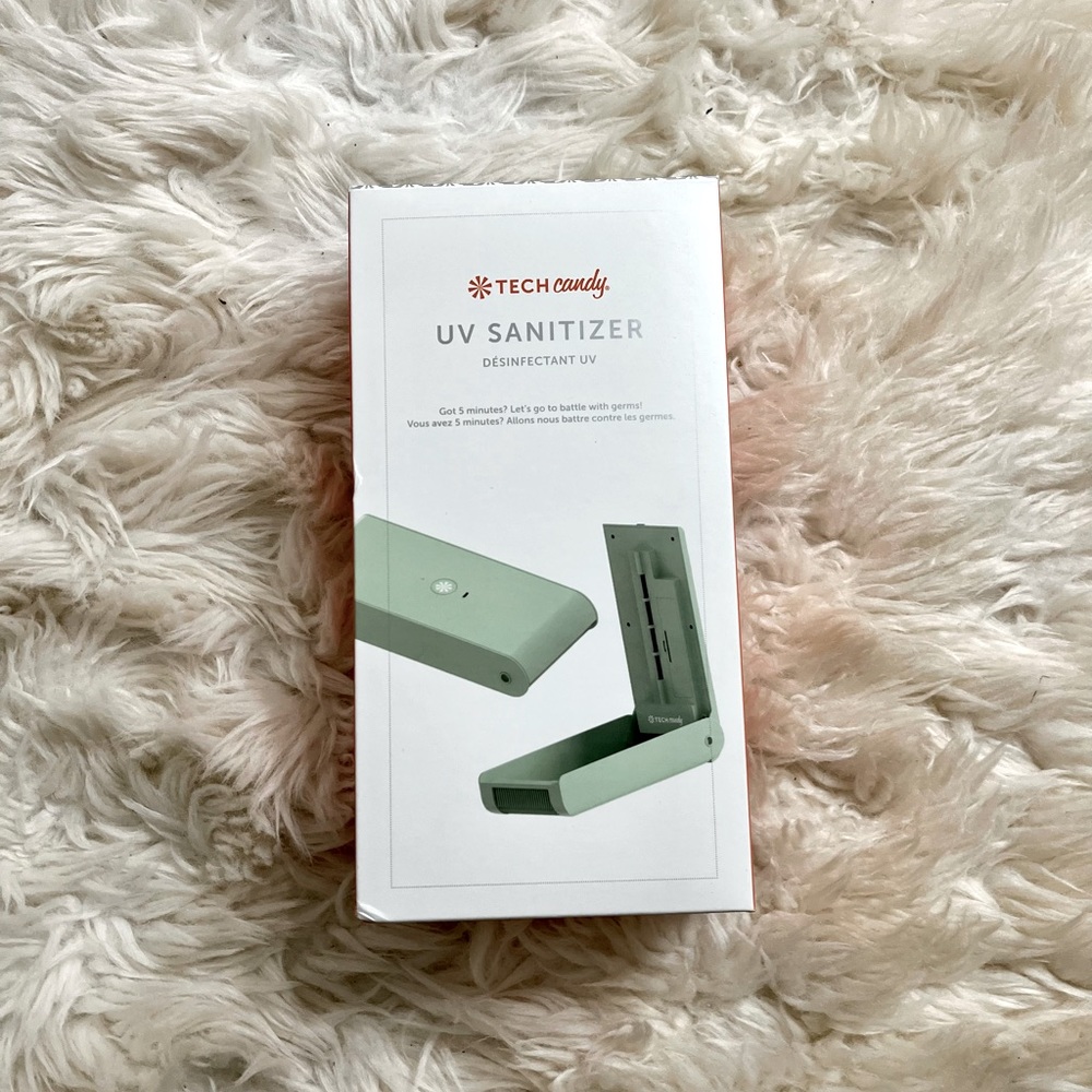 NWT! UV Sanitizer device